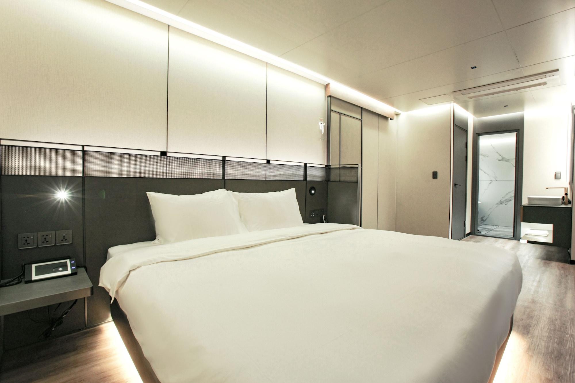 L&L City Hotel Jeju Exterior photo